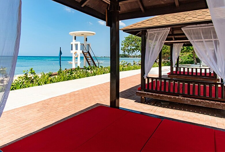 Hotel Crusoe Cabins