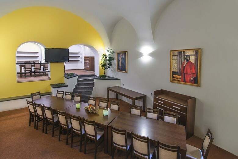 Arkada Hotel