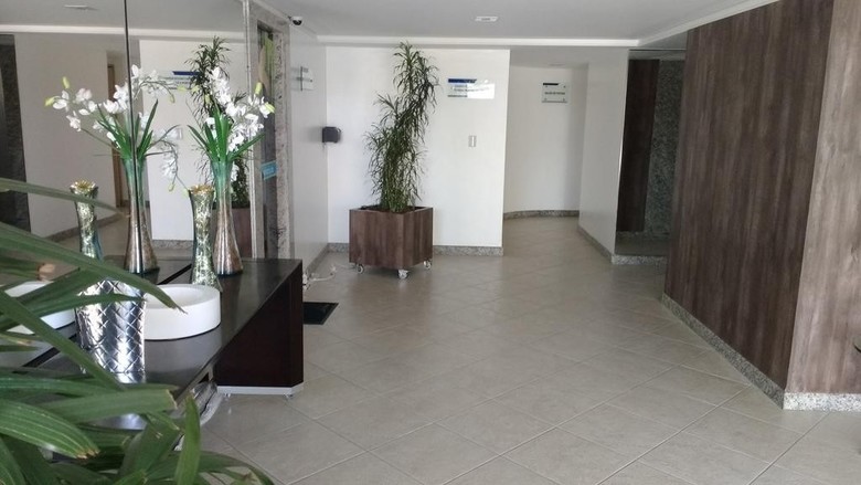 Apartamento Itaigara