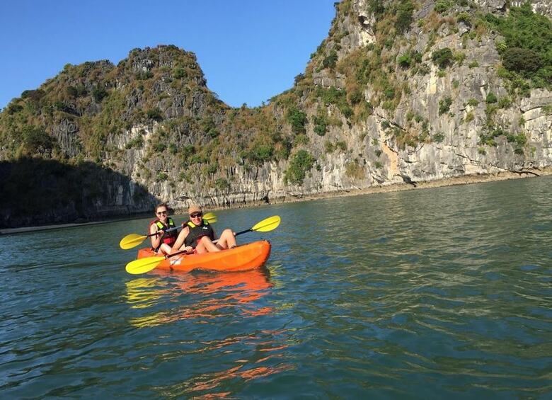 Renea Cruises Halong