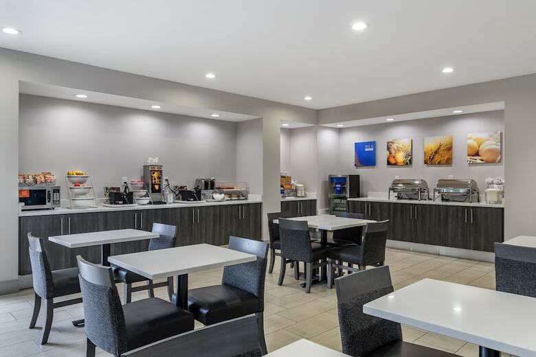 Hotel Comfort Suites Mcdonough Atlanta South
