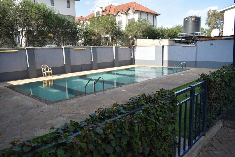 Apartamentos Westside Residency