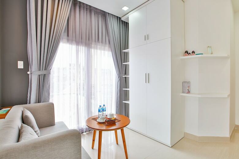 Sunflower Boutique Studio Apartment