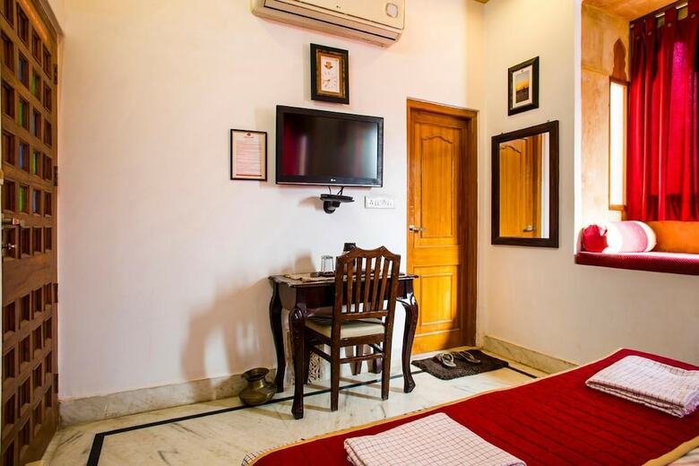 Hotel Jessulkot