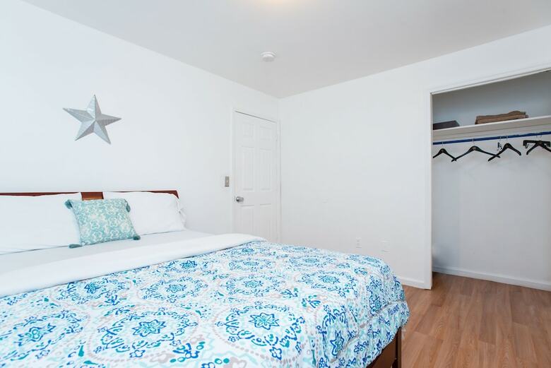 Hotel Racpanos Modern Stay On Ocean Avenue