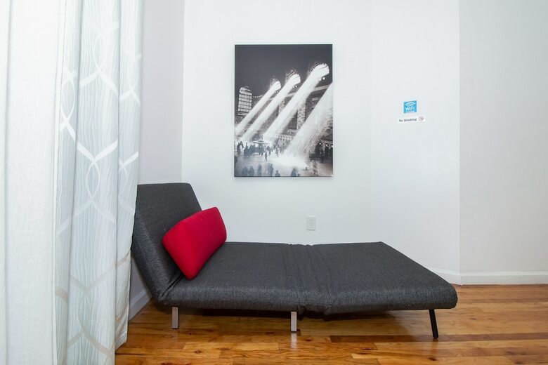 Hotel Racpanos Modern Stay On Ocean Avenue