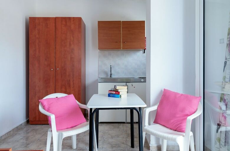 Apartamentos Socrates Studios