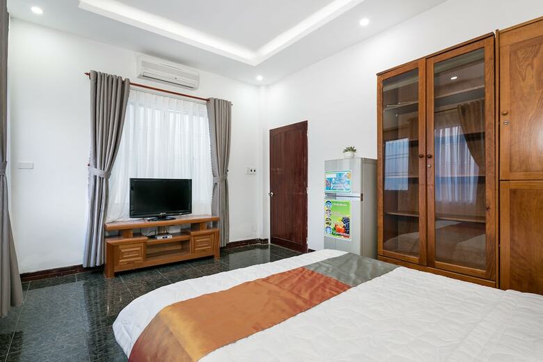 Hotel T P House