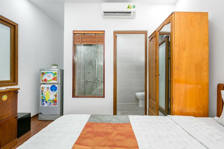 Hotel T P House