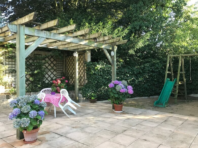 Chateau La Pierre Lev�e (bed & Breakfast)