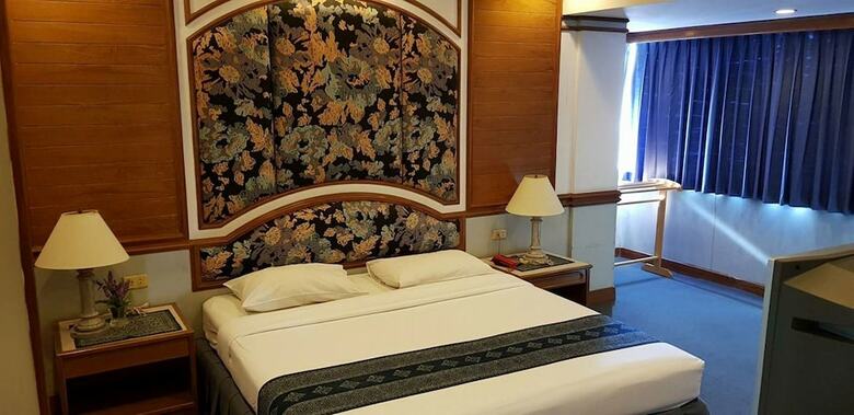 Phuphaya Hotel