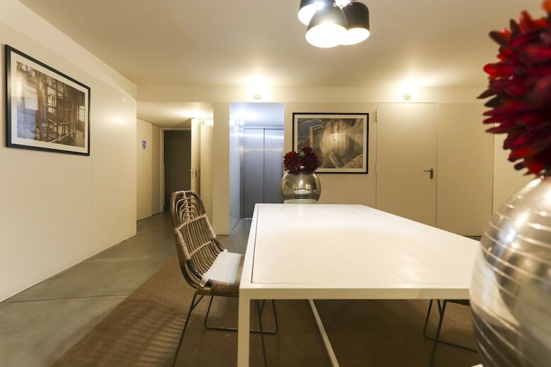 Apartamentos Combro Suites By Homing