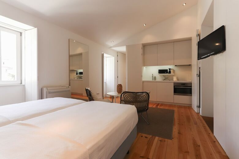 Apartamentos Combro Suites By Homing
