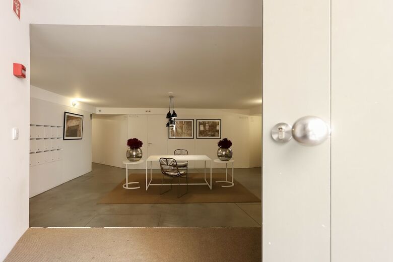 Apartamentos Combro Suites By Homing