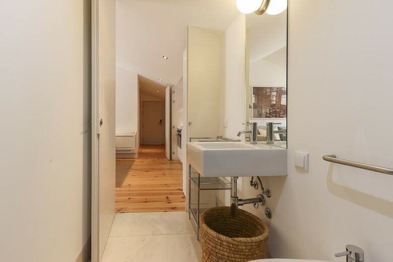 Apartamentos Combro Suites By Homing