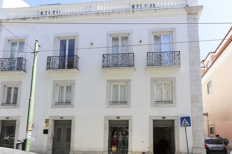 Apartamentos Combro Suites By Homing