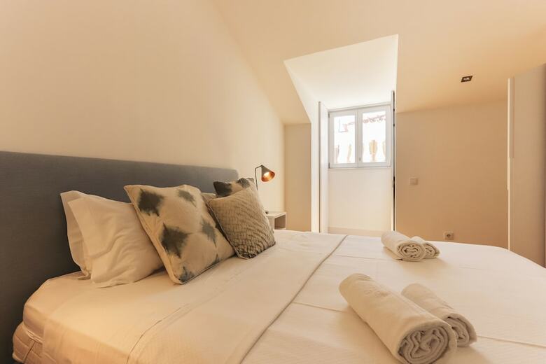 Apartamentos Combro Suites By Homing