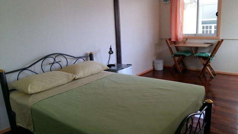 Hotel Jutharat Home