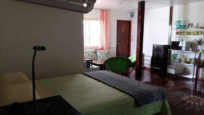 Hotel Jutharat Home