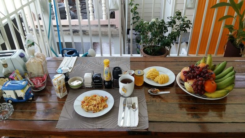 Hotel Jutharat Home
