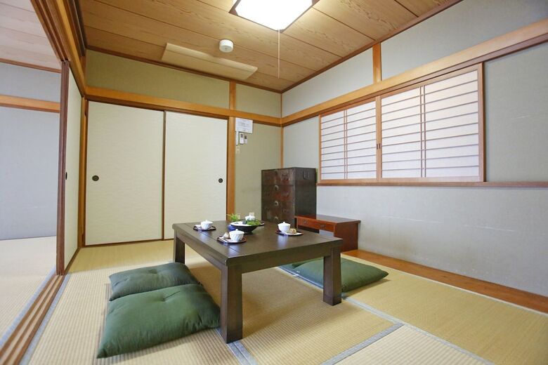 Private Residence Kyoto Miyagawacho