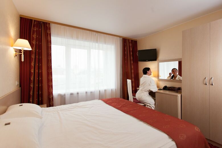 Amaks Premier Hotel