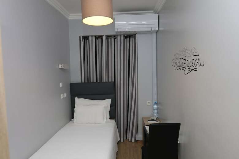Hotel O El�trico Guesthouse