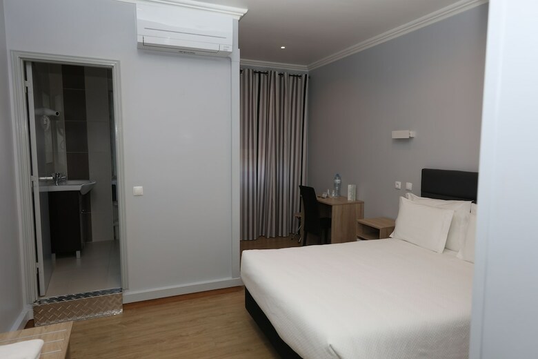 Hotel O El�trico Guesthouse