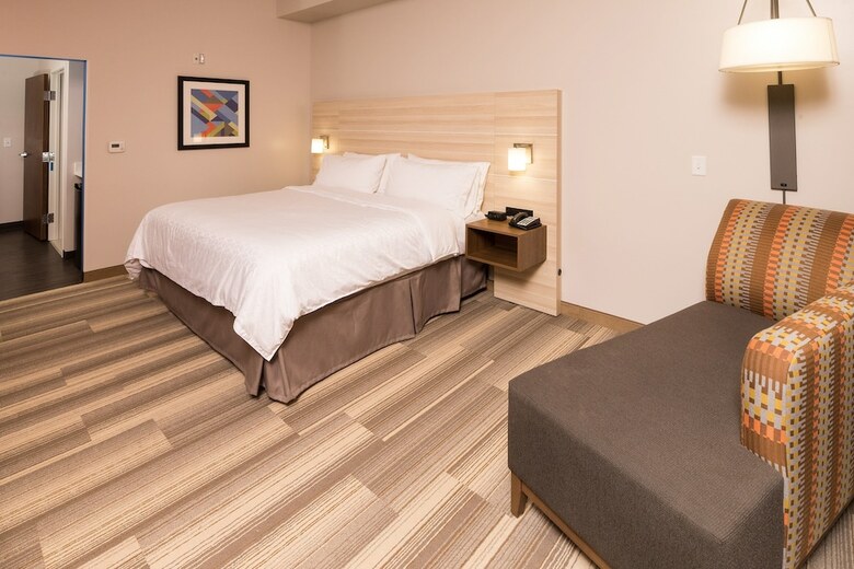 Hotel Holiday Inn Express And Suites Auburn