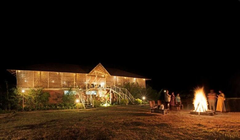 Hotel Sixth Element