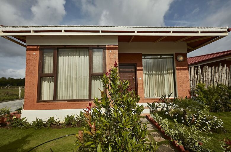Hotel Sixth Element