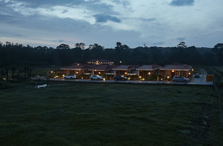Hotel Sixth Element