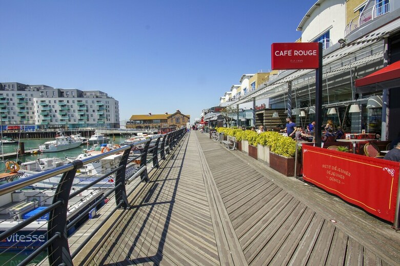Portside Apartment