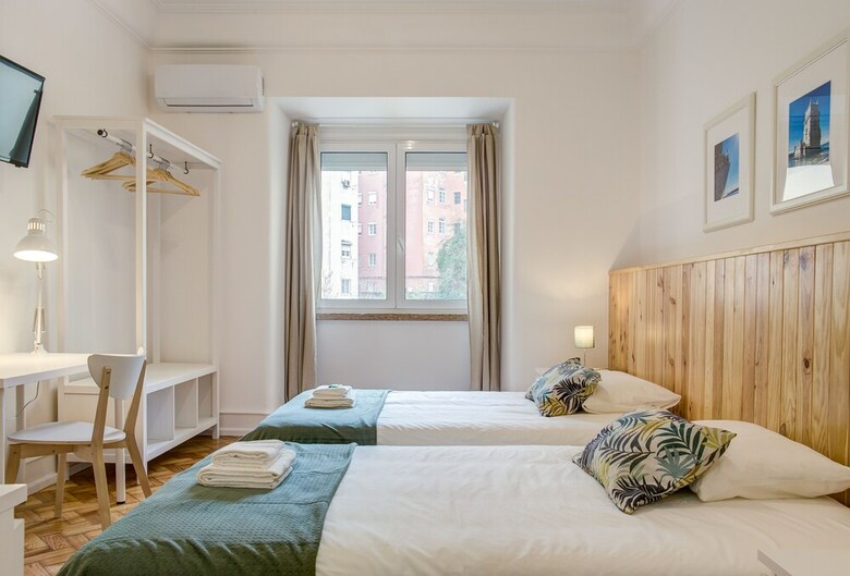 Hotel Home Out Rooms & Apartments