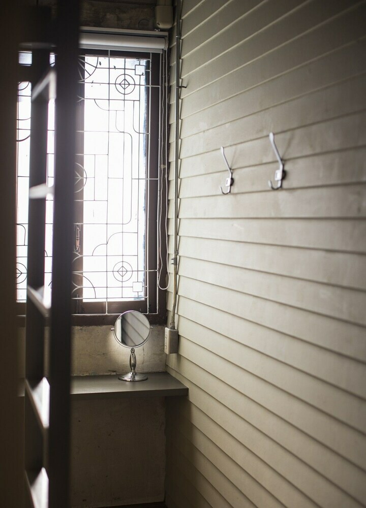 Hostal Azure Hostel Bangkok