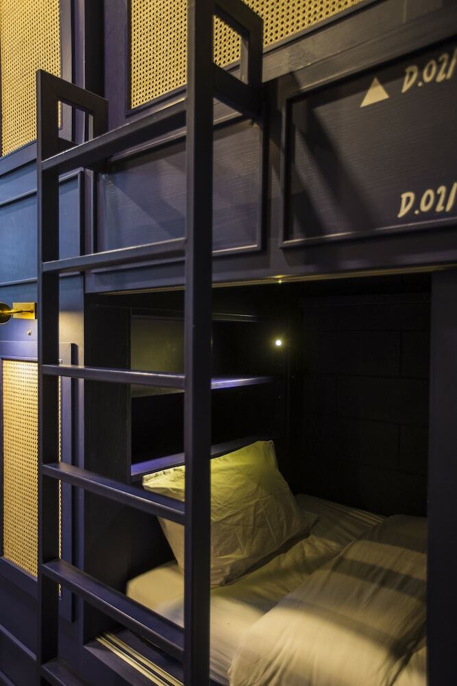 Hostal Azure Hostel Bangkok