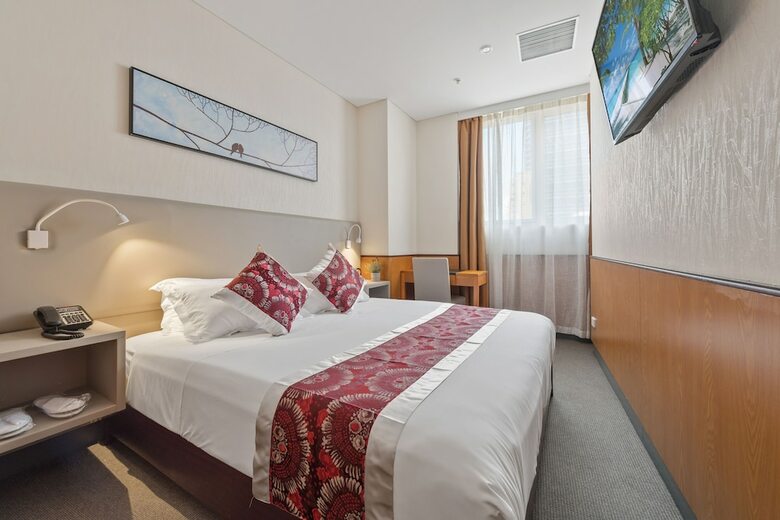 Sydney Hotel Qvb