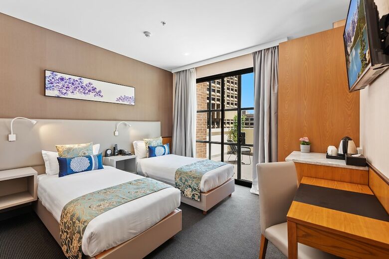 Sydney Hotel Qvb