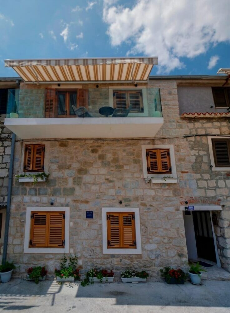 Apartamentos Luxury View Damida