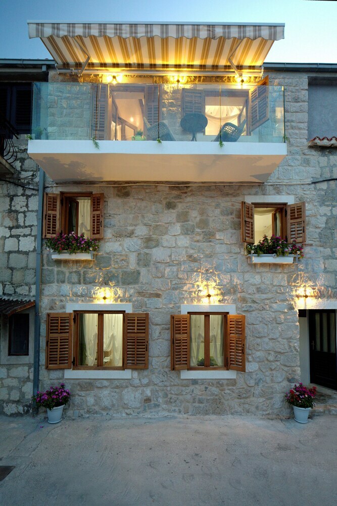 Apartamentos Luxury View Damida