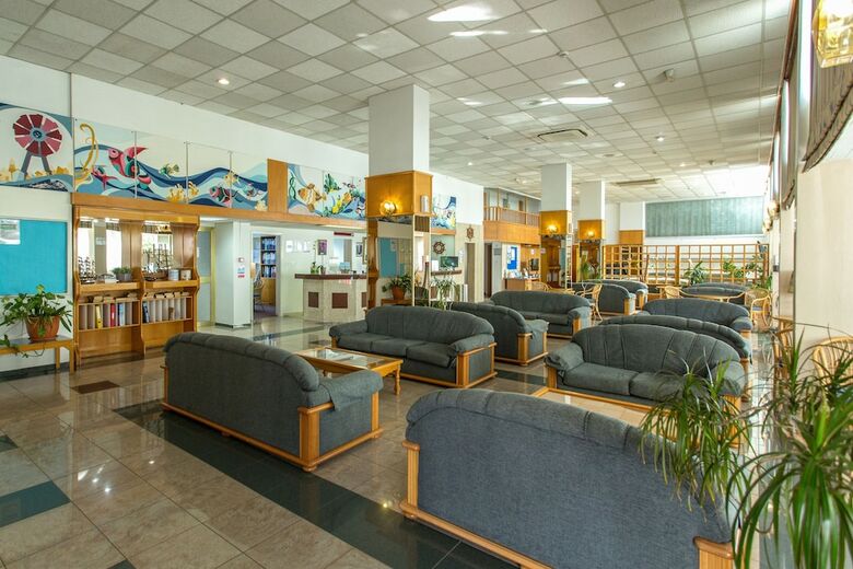 Hotel Kapetanios Bay