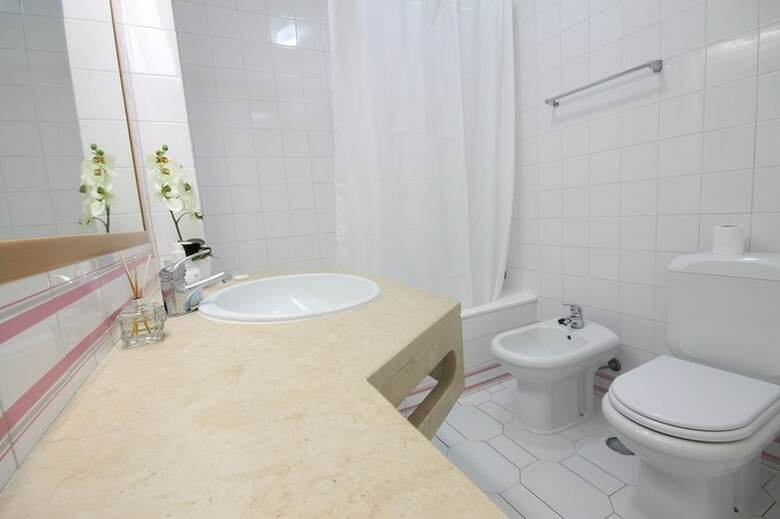 15 R&p  Albufeira Apartment