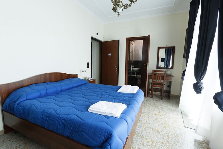 Villa Emilia - Near Flavian Amphitheater