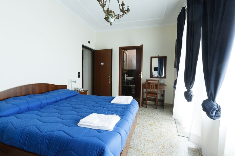 Villa Emilia - Near Flavian Amphitheater
