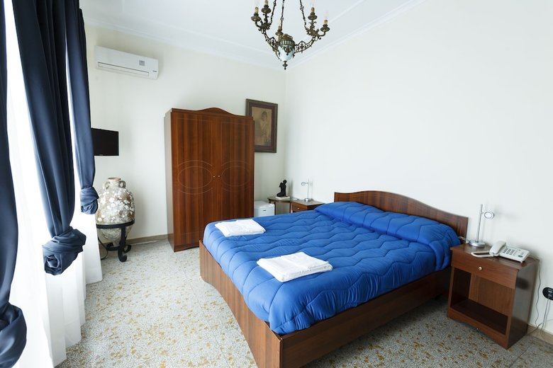 Villa Emilia - Near Flavian Amphitheater