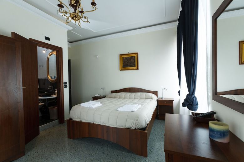 Villa Emilia - Near Flavian Amphitheater