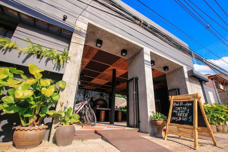 Hostal Bandon Beach Bar & Hostel - Adults Only