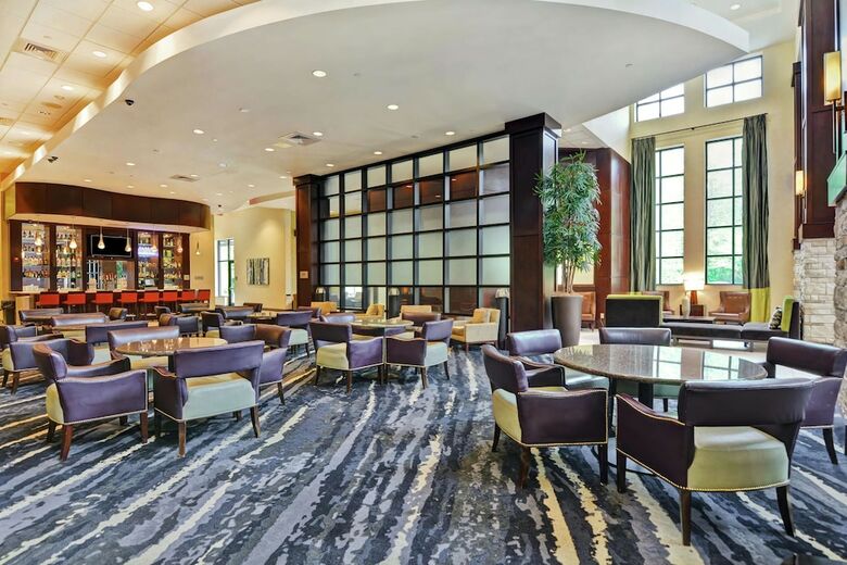 Hotel Embassy Suites By Hilton Savannah Airport