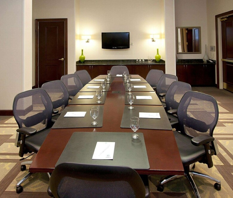 Hotel Embassy Suites By Hilton Savannah Airport