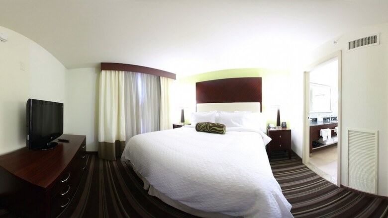Hotel Embassy Suites By Hilton Savannah Airport